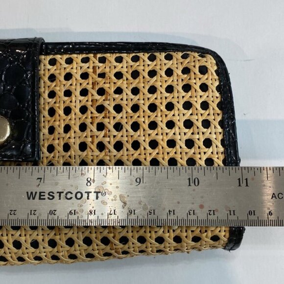 Beige woven rattan clutch bag - Picture 9 of 10